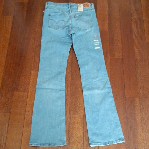NWT Levi's Shaping Bootcut Jeans - Picture 9 of 13